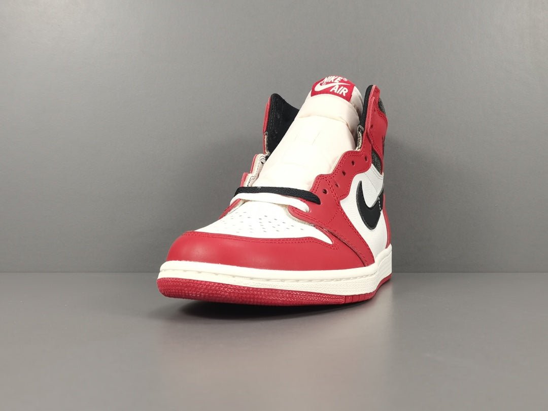 JORDAN 1 RETRO HIGH x CHICAGO LOST & FOUND - Phantom Kicks