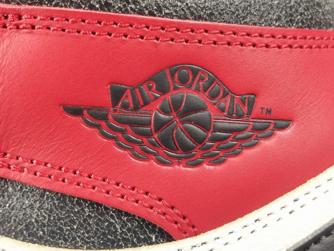 JORDAN 1 RETRO HIGH x CHICAGO LOST & FOUND - Phantom Kicks