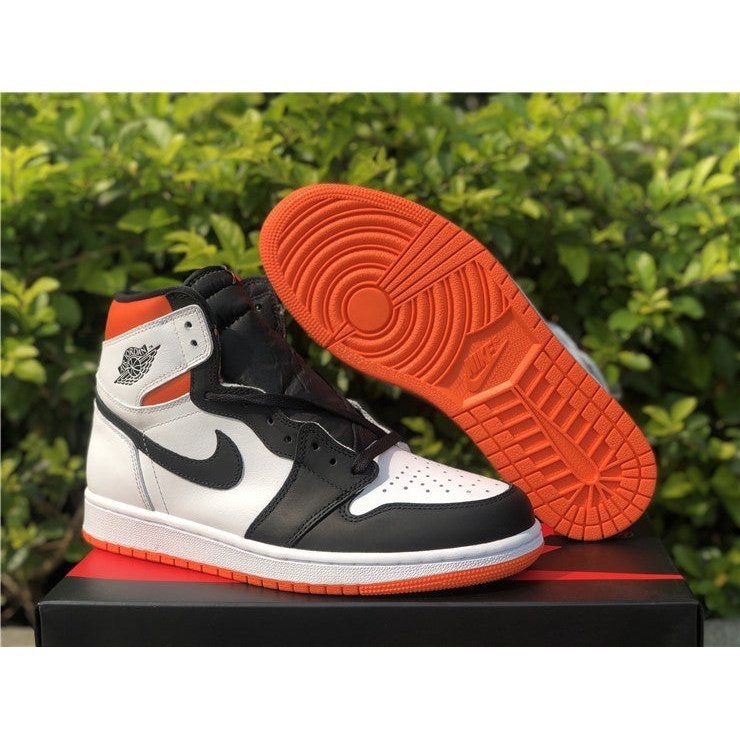JORDAN 1 RETRO HIGH x ELECTRO ORANGE - Phantom Kicks