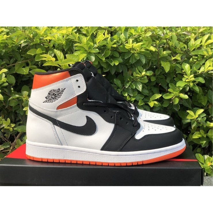 JORDAN 1 RETRO HIGH x ELECTRO ORANGE - Phantom Kicks