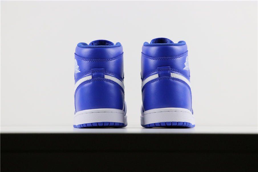 JORDAN 1 RETRO HIGH x HYPER ROYAL - Phantom Kicks