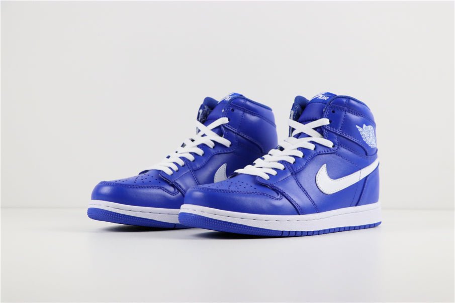 JORDAN 1 RETRO HIGH x HYPER ROYAL - Phantom Kicks