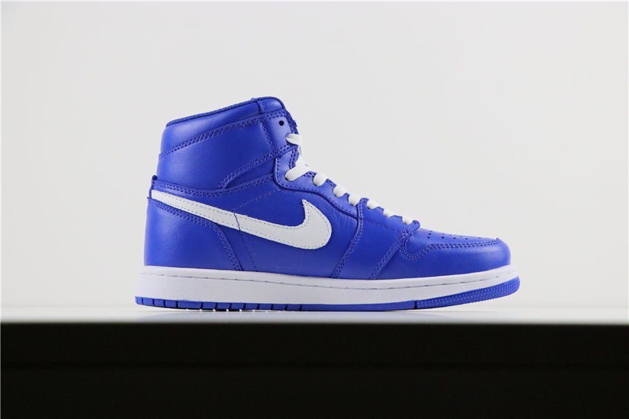 JORDAN 1 RETRO HIGH x HYPER ROYAL - Phantom Kicks