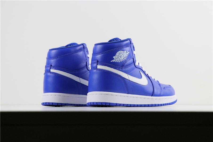 JORDAN 1 RETRO HIGH x HYPER ROYAL - Phantom Kicks