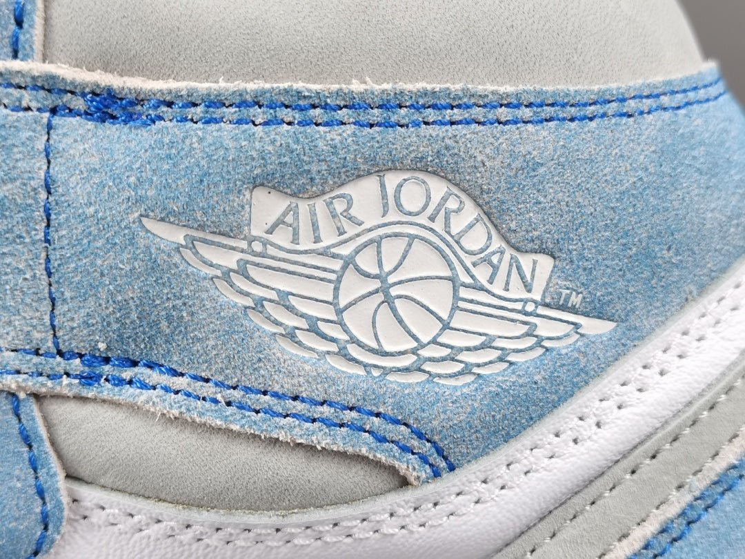 JORDAN 1 RETRO HIGH x HYPER ROYALE SMOKE GREY - Phantom Kicks