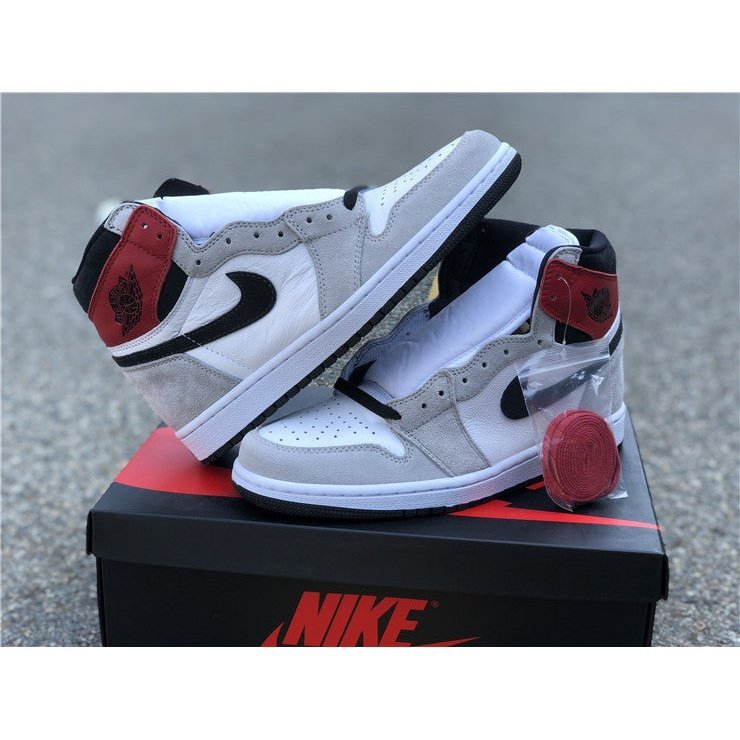 JORDAN 1 RETRO HIGH x LIGHT SMOKE GREY - Phantom Kicks