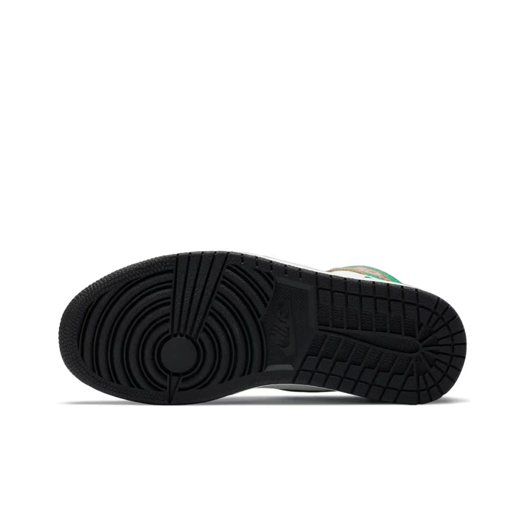 JORDAN 1 RETRO HIGH x LUCKY GREEN - Phantom Kicks