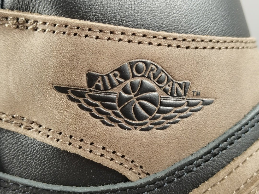 JORDAN 1 RETRO HIGH x PALOMINO - Phantom Kicks