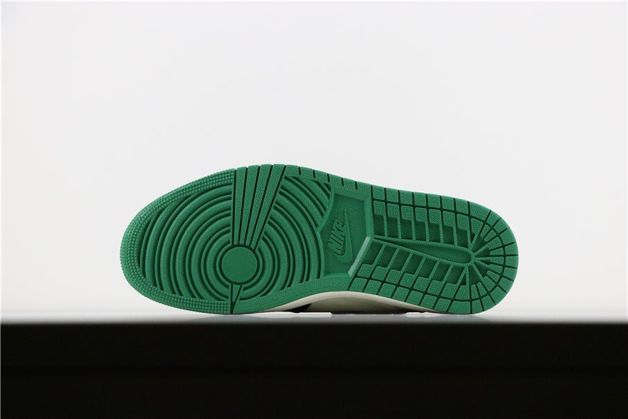 JORDAN 1 RETRO HIGH x PINE GREEN - Phantom Kicks