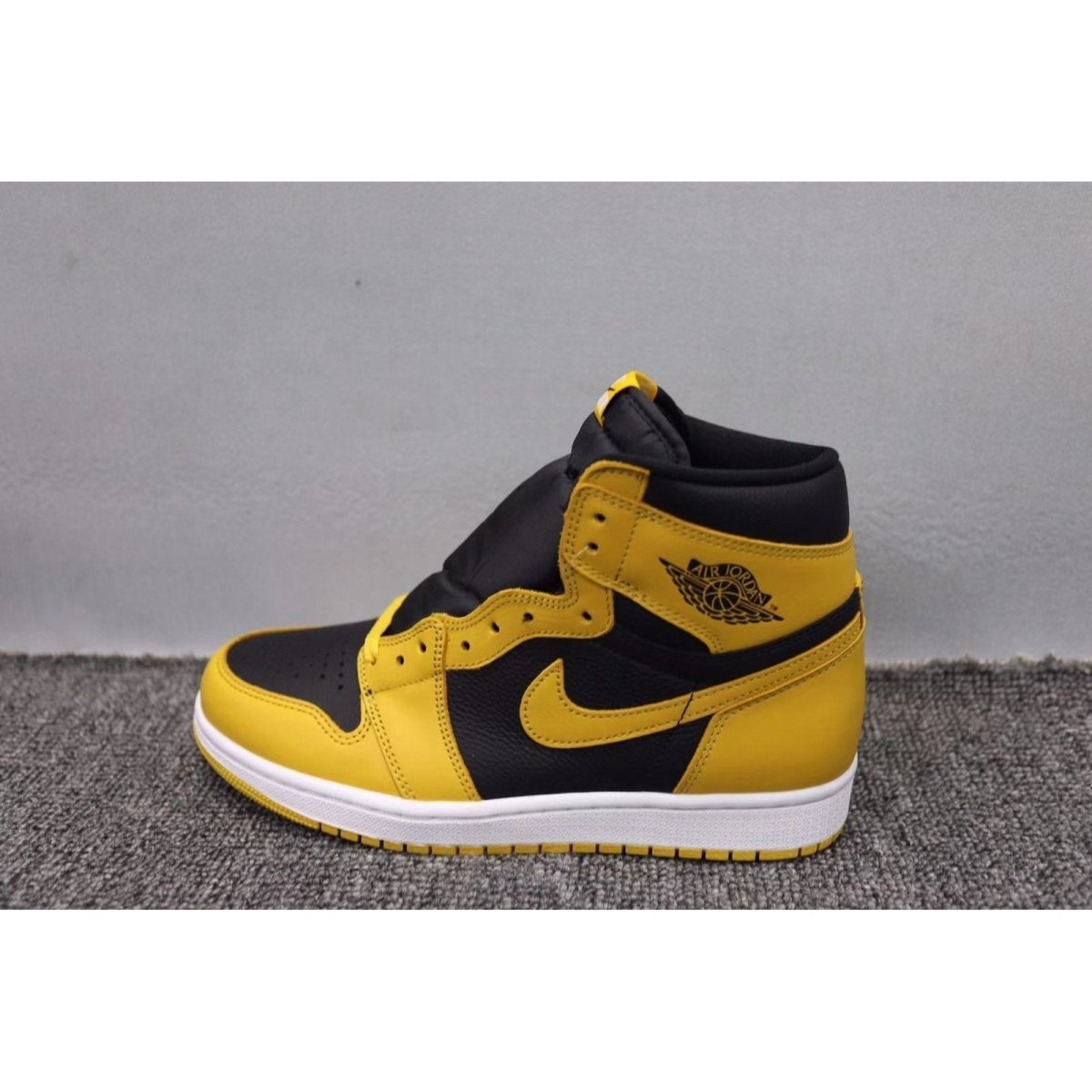 JORDAN 1 RETRO HIGH x POLLEN - Phantom Kicks