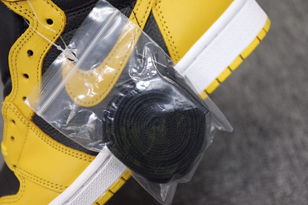 JORDAN 1 RETRO HIGH x POLLEN - Phantom Kicks