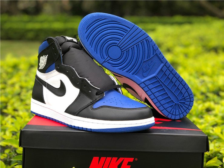 JORDAN 1 RETRO HIGH x ROYAL TOE - Phantom Kicks