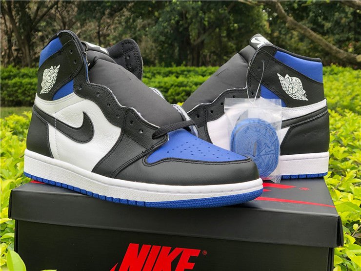 JORDAN 1 RETRO HIGH x ROYAL TOE - Phantom Kicks