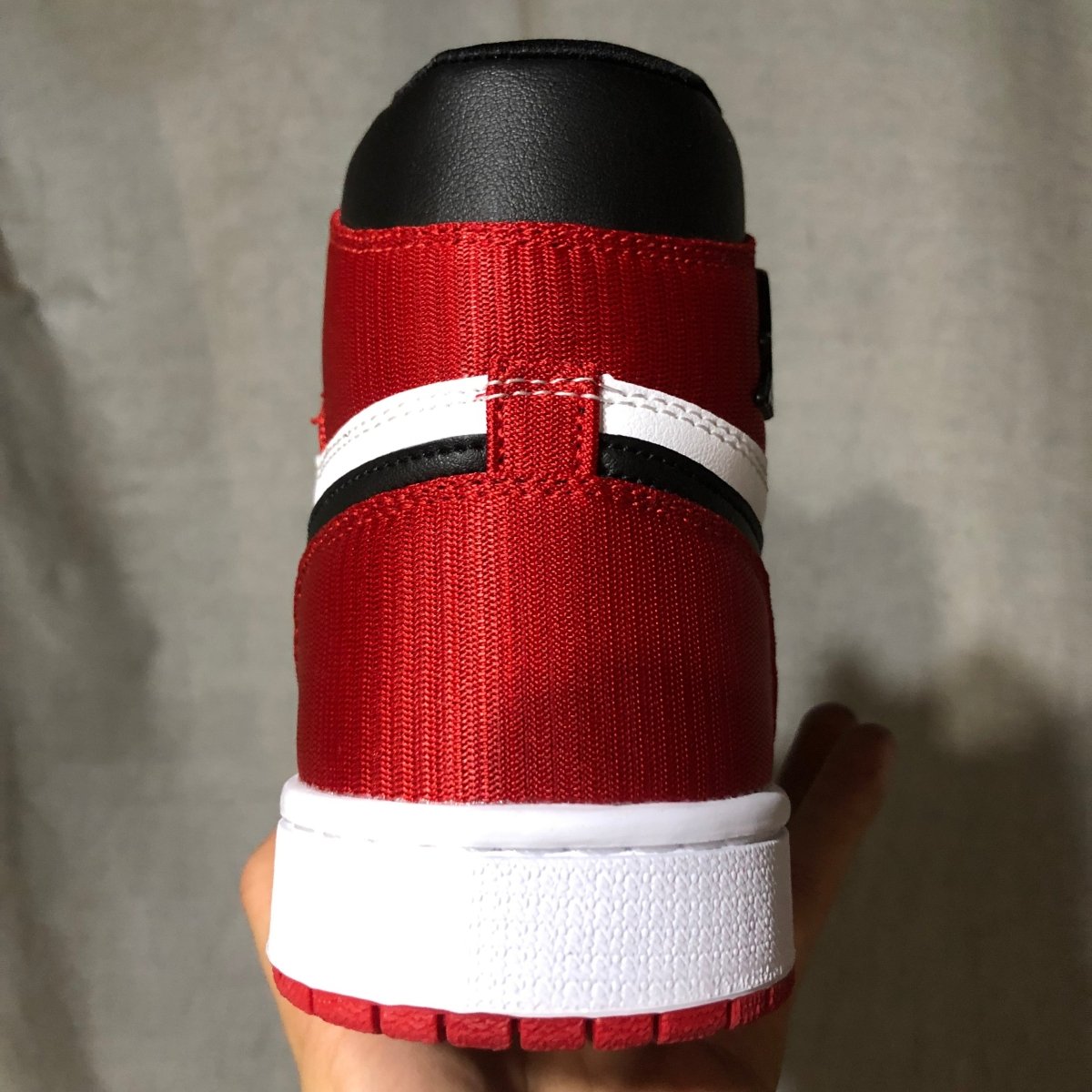 JORDAN 1 RETRO HIGH x SATIN BLACK TOE - Phantom Kicks