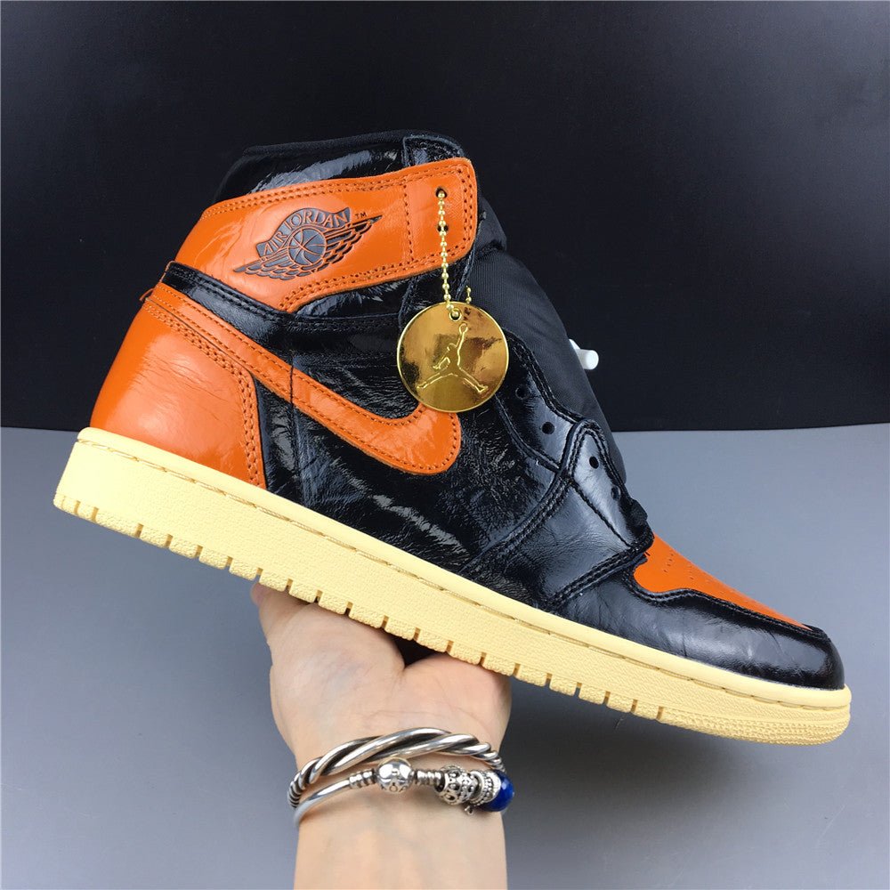 JORDAN 1 RETRO HIGH x SHATTERED BACKBOARD 3.0 - Phantom Kicks