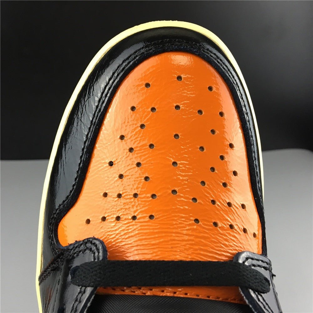 JORDAN 1 RETRO HIGH x SHATTERED BACKBOARD 3.0 - Phantom Kicks