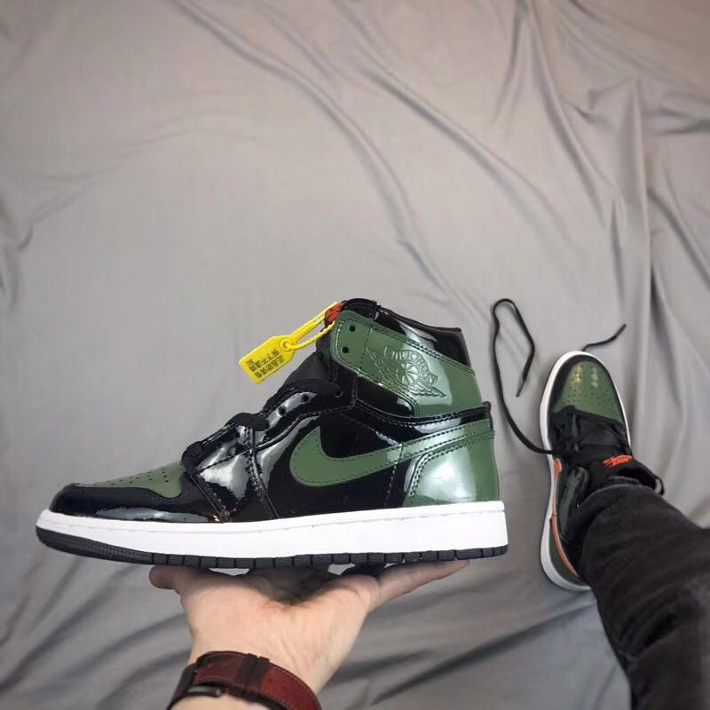 JORDAN 1 RETRO HIGH x SOLEFLY ART BASEL BLACK - Phantom Kicks