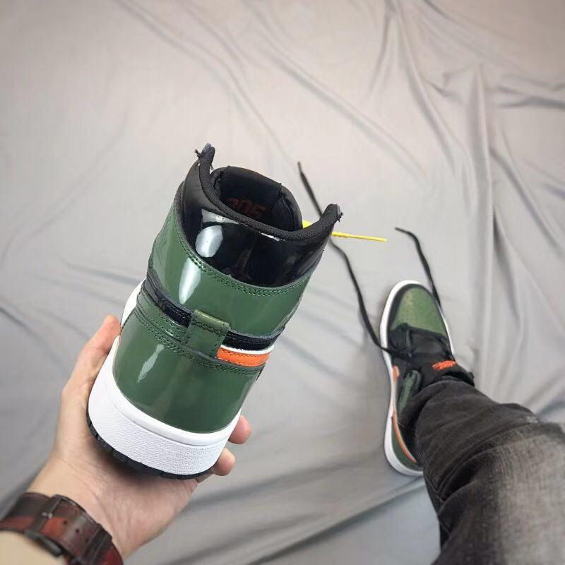 JORDAN 1 RETRO HIGH x SOLEFLY ART BASEL BLACK - Phantom Kicks