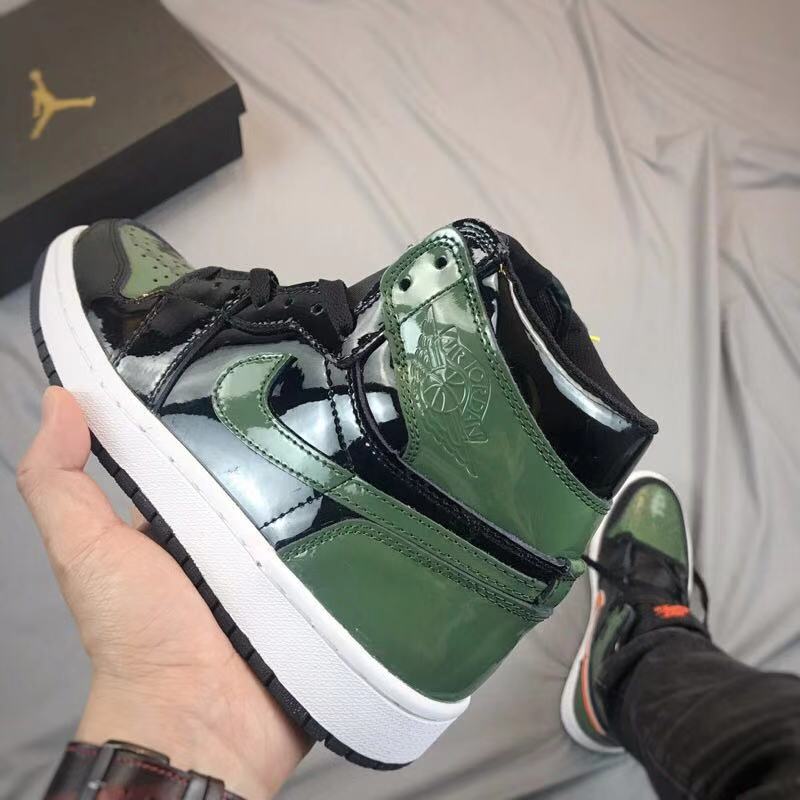 JORDAN 1 RETRO HIGH x SOLEFLY ART BASEL BLACK - Phantom Kicks