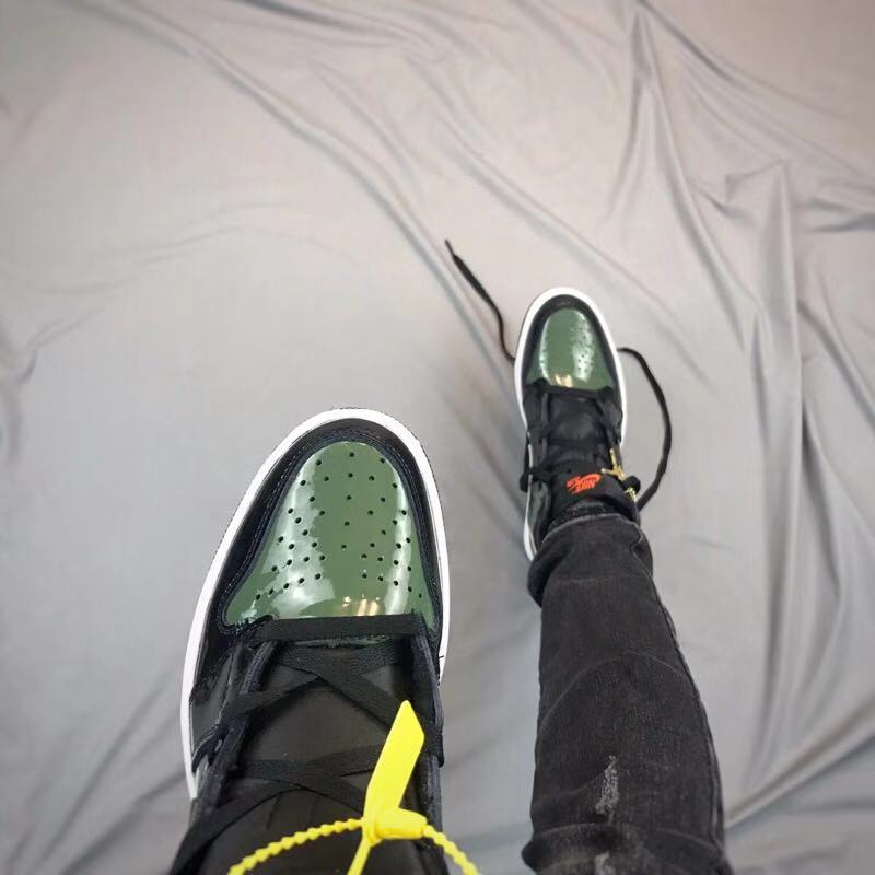 JORDAN 1 RETRO HIGH x SOLEFLY ART BASEL BLACK - Phantom Kicks