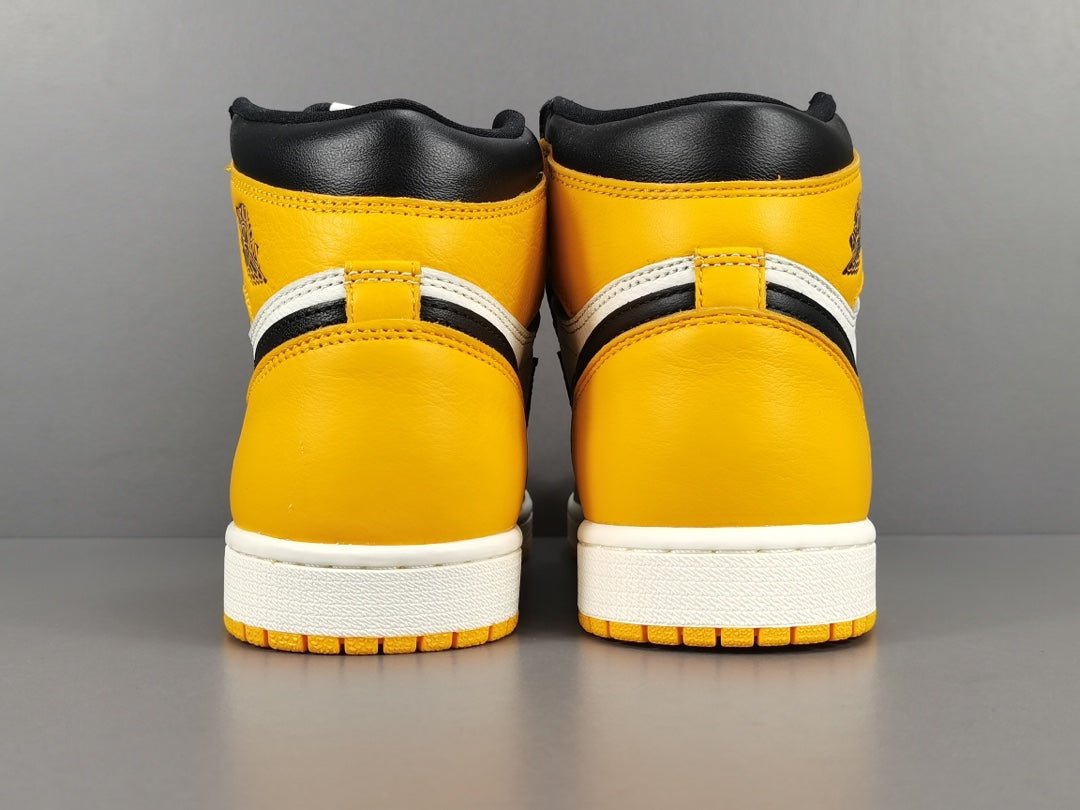 JORDAN 1 RETRO HIGH x TAXI - Phantom Kicks