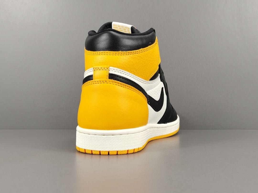 JORDAN 1 RETRO HIGH x TAXI - Phantom Kicks