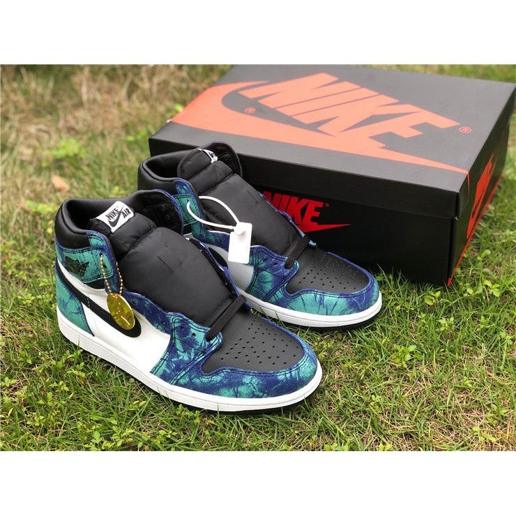JORDAN 1 RETRO HIGH x TIE DYE - Phantom Kicks