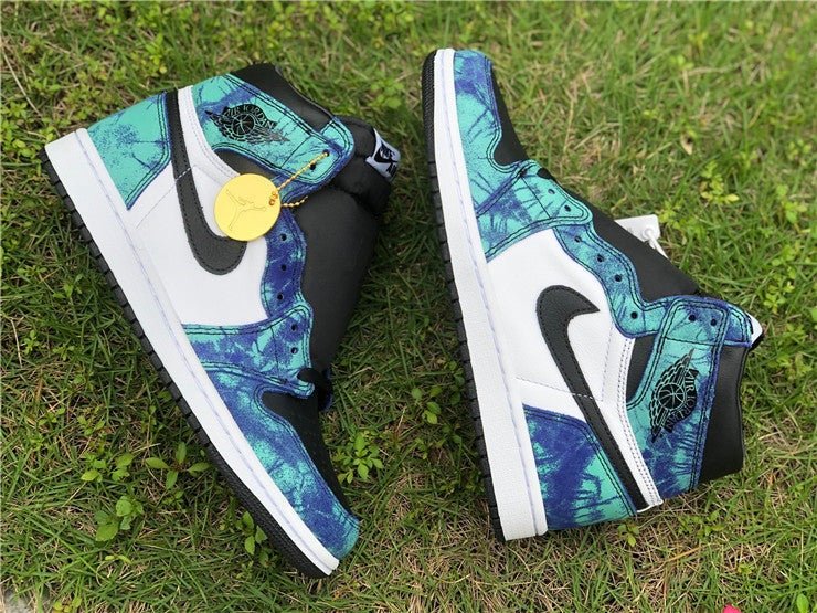 JORDAN 1 RETRO HIGH x TIE DYE - Phantom Kicks