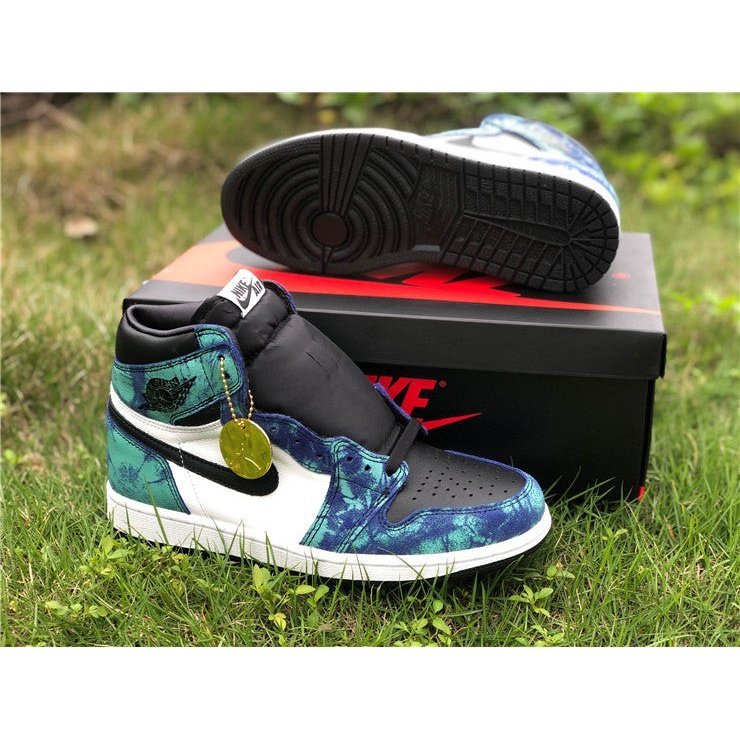 JORDAN 1 RETRO HIGH x TIE DYE - Phantom Kicks