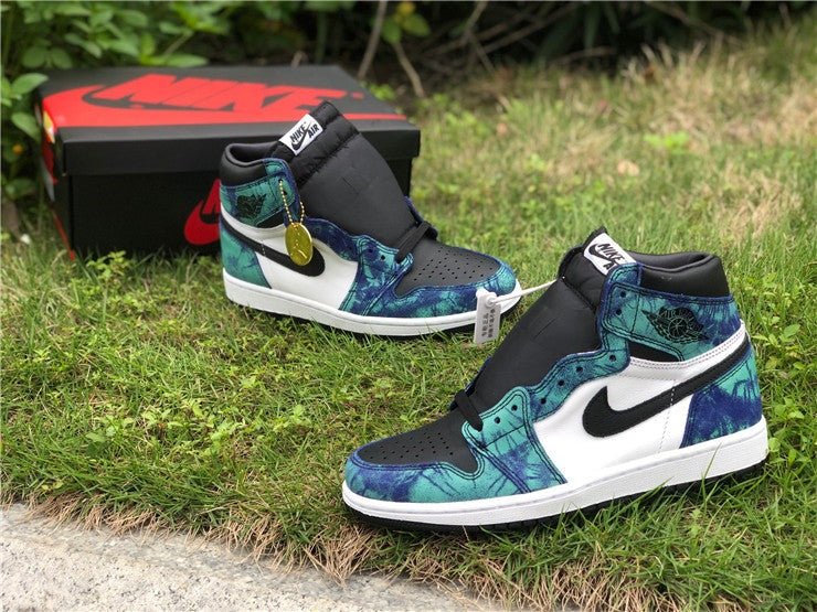 JORDAN 1 RETRO HIGH x TIE DYE - Phantom Kicks