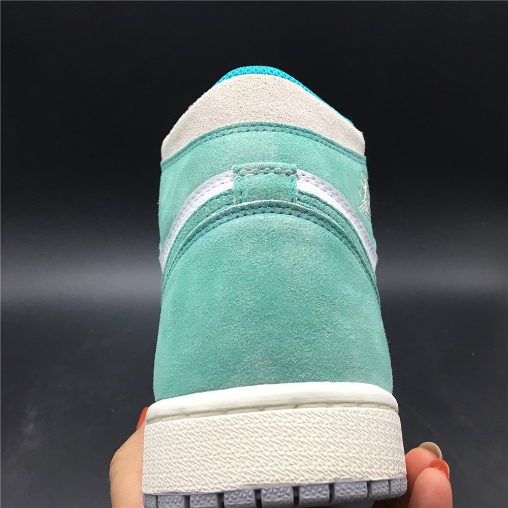JORDAN 1 RETRO HIGH x TURBO GREEN - Phantom Kicks