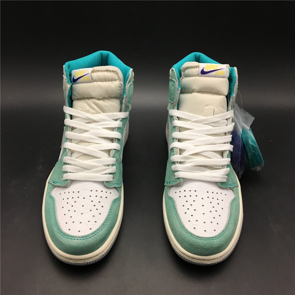 JORDAN 1 RETRO HIGH x TURBO GREEN - Phantom Kicks
