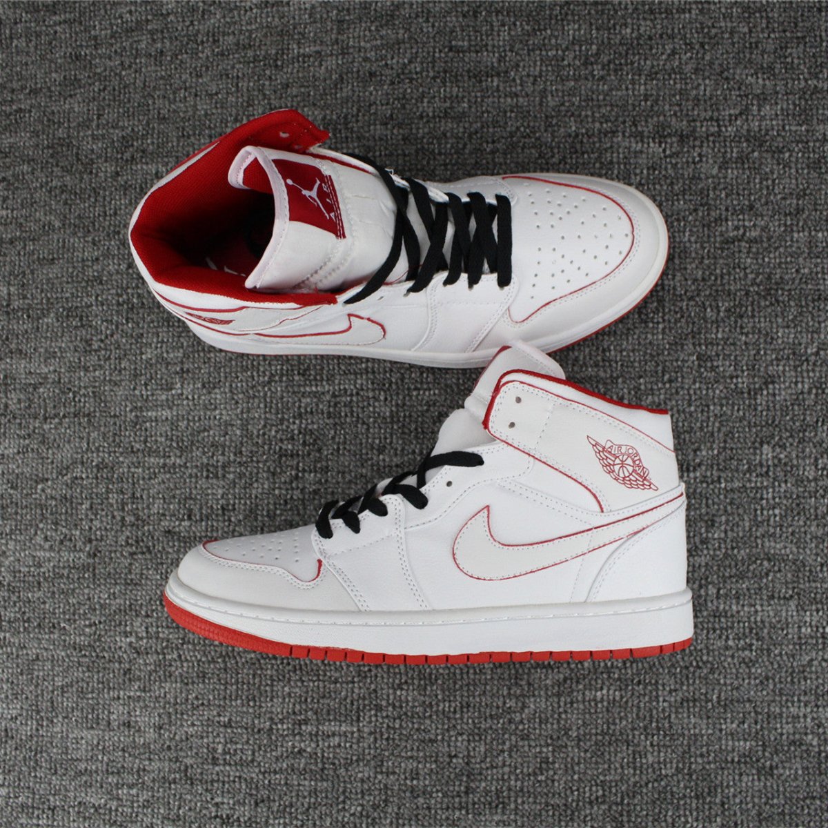 JORDAN 1 RETRO MID x WHITE GYM RED BLACK - Phantom Kicks