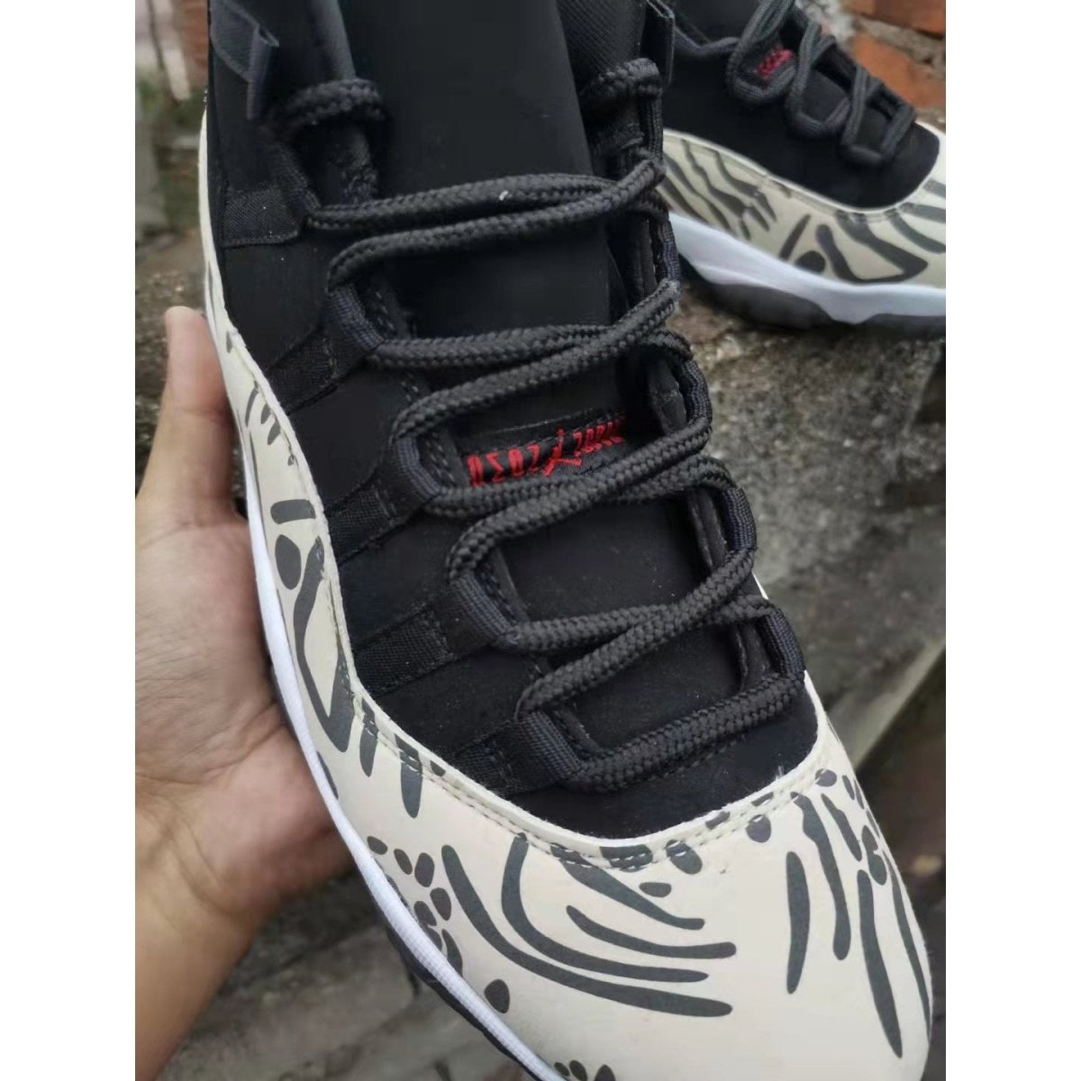 JORDAN 11 RETRO x ANIMAL INSTINCT - Phantom Kicks