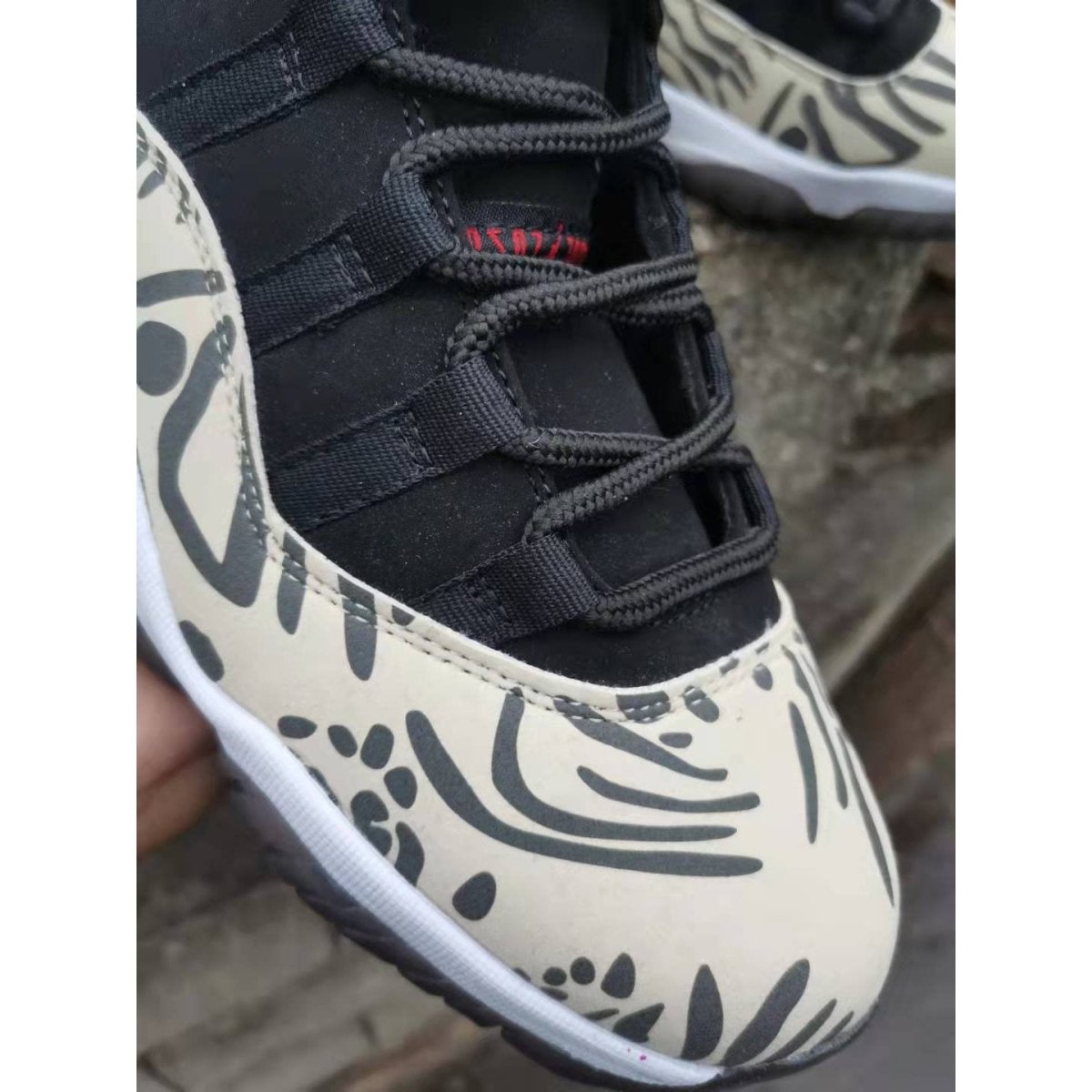 JORDAN 11 RETRO x ANIMAL INSTINCT - Phantom Kicks