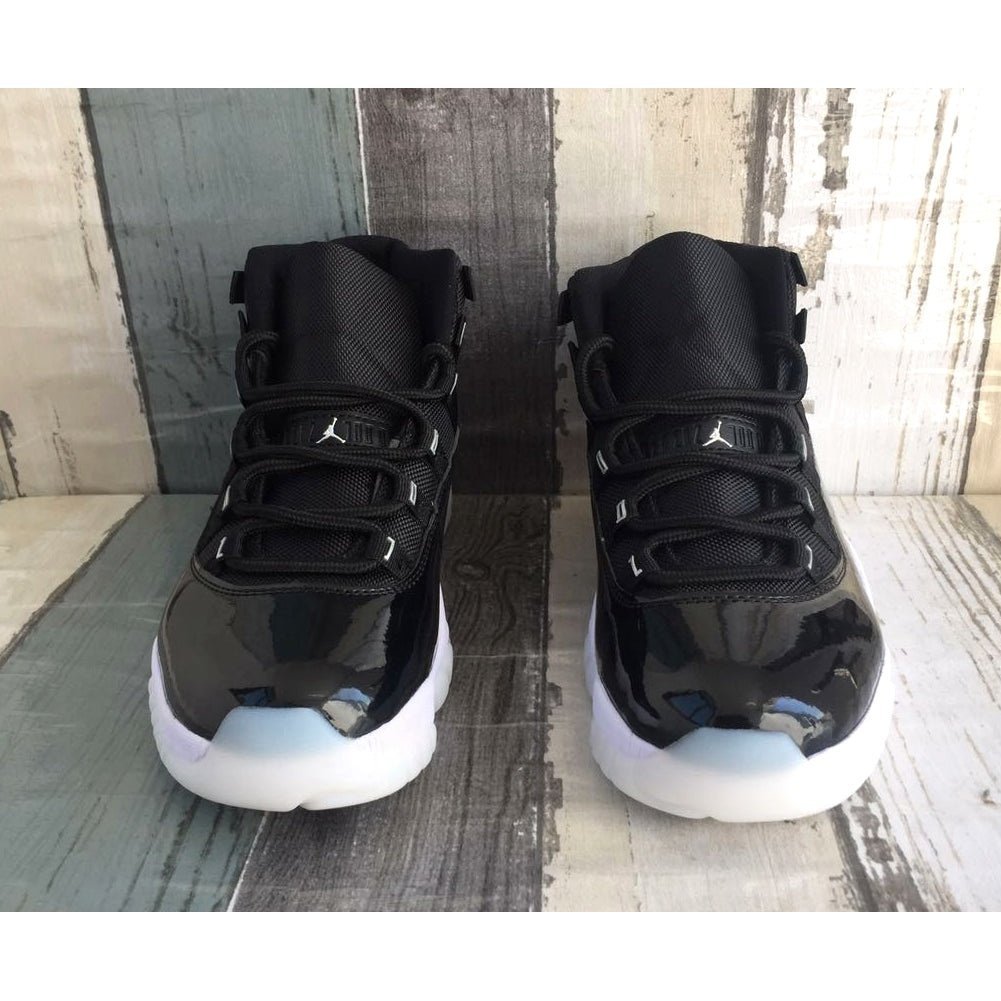 JORDAN 11 RETRO x JUBILEE - Phantom Kicks