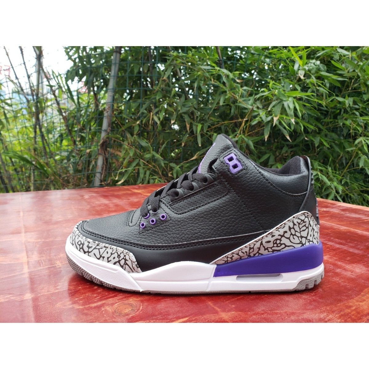 JORDAN 3 RETRO x BLACK COURT PURPLE - Phantom Kicks