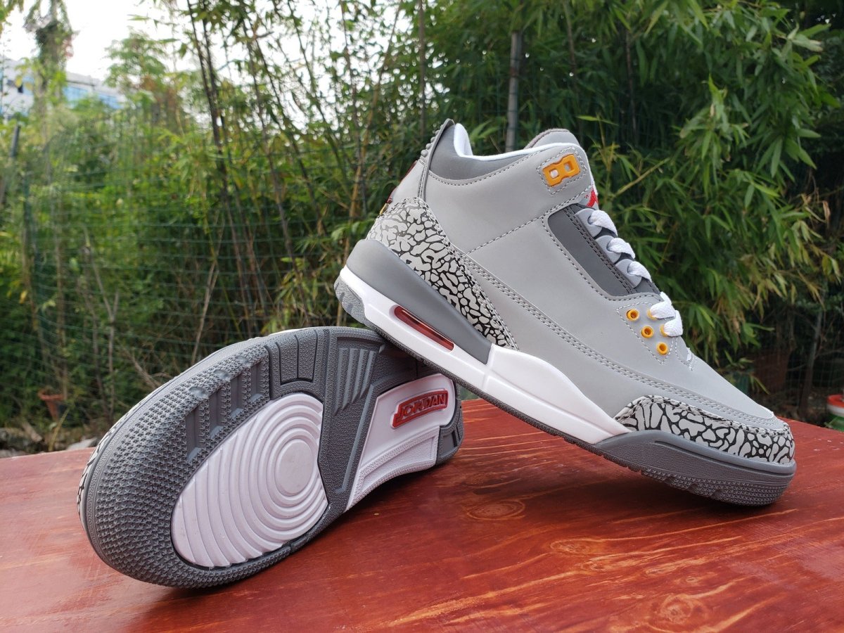 JORDAN 3 RETRO x COOL GREY - Phantom Kicks