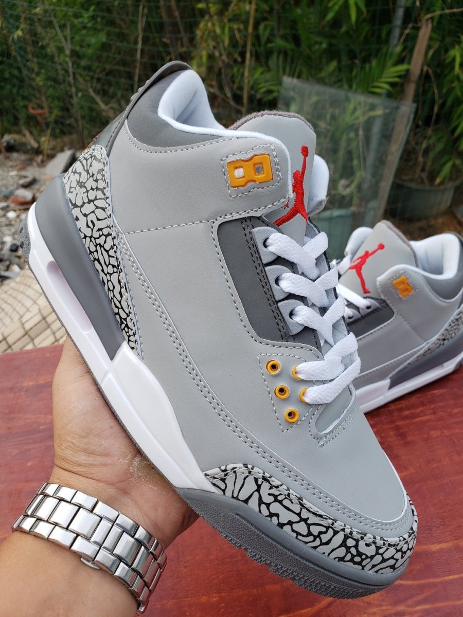 JORDAN 3 RETRO x COOL GREY - Phantom Kicks