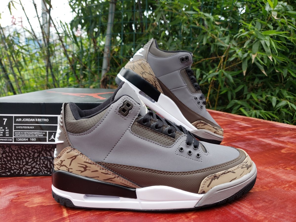 JORDAN 3 RETRO x COOL GREY/EARTH BROWN - Phantom Kicks