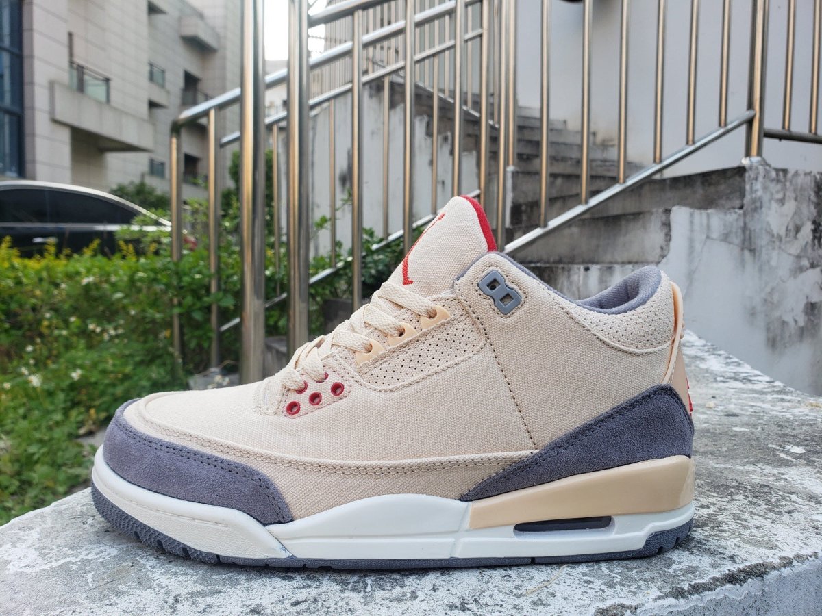 JORDAN 3 RETRO x MUSLIN - Phantom Kicks