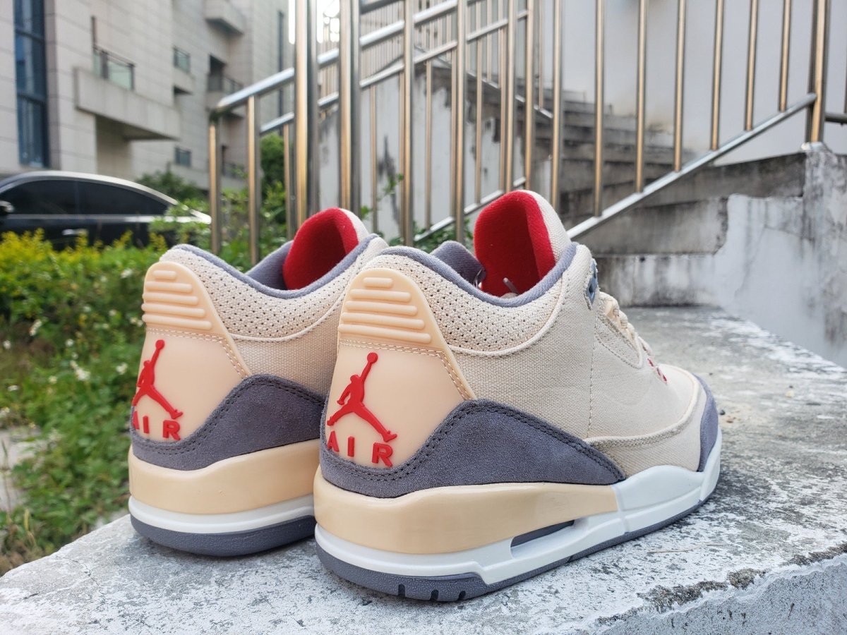 JORDAN 3 RETRO x MUSLIN - Phantom Kicks