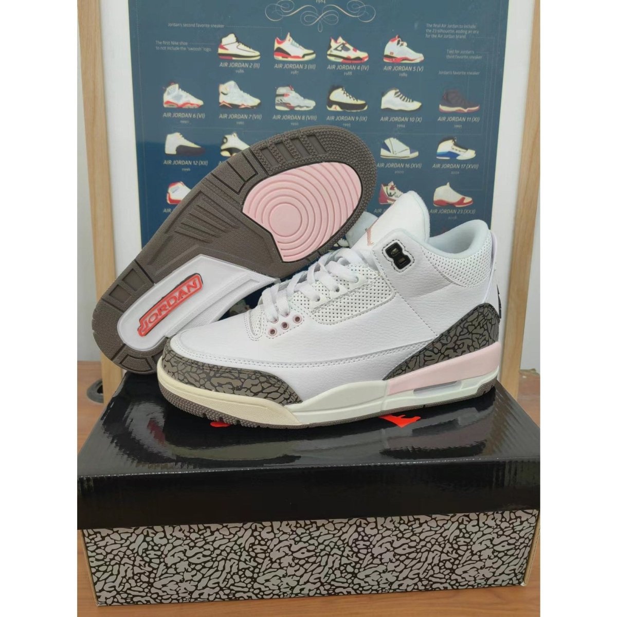 JORDAN 3 RETRO x NEAPOLITAN DARK MOCHA - Phantom Kicks