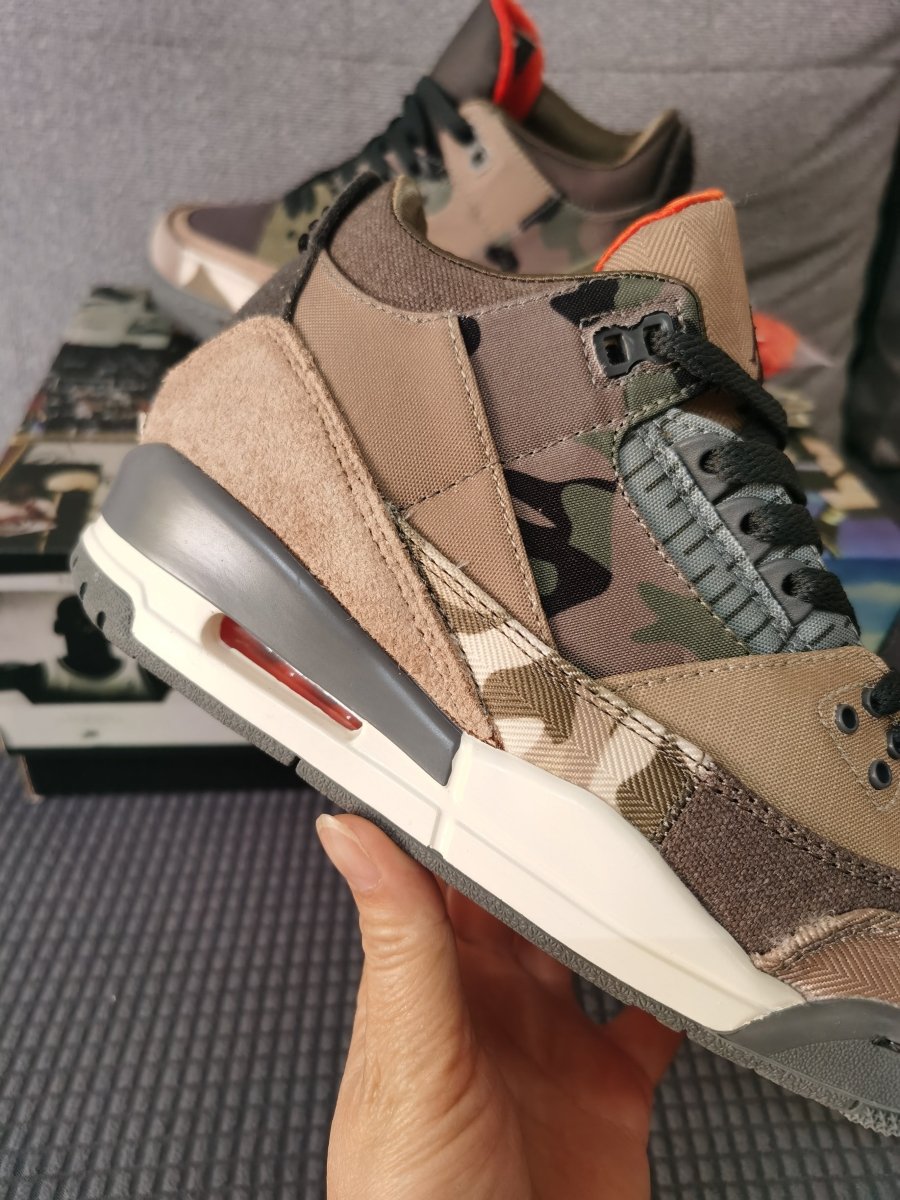 JORDAN 3 RETRO x PATCHWORK CAMO - Phantom Kicks