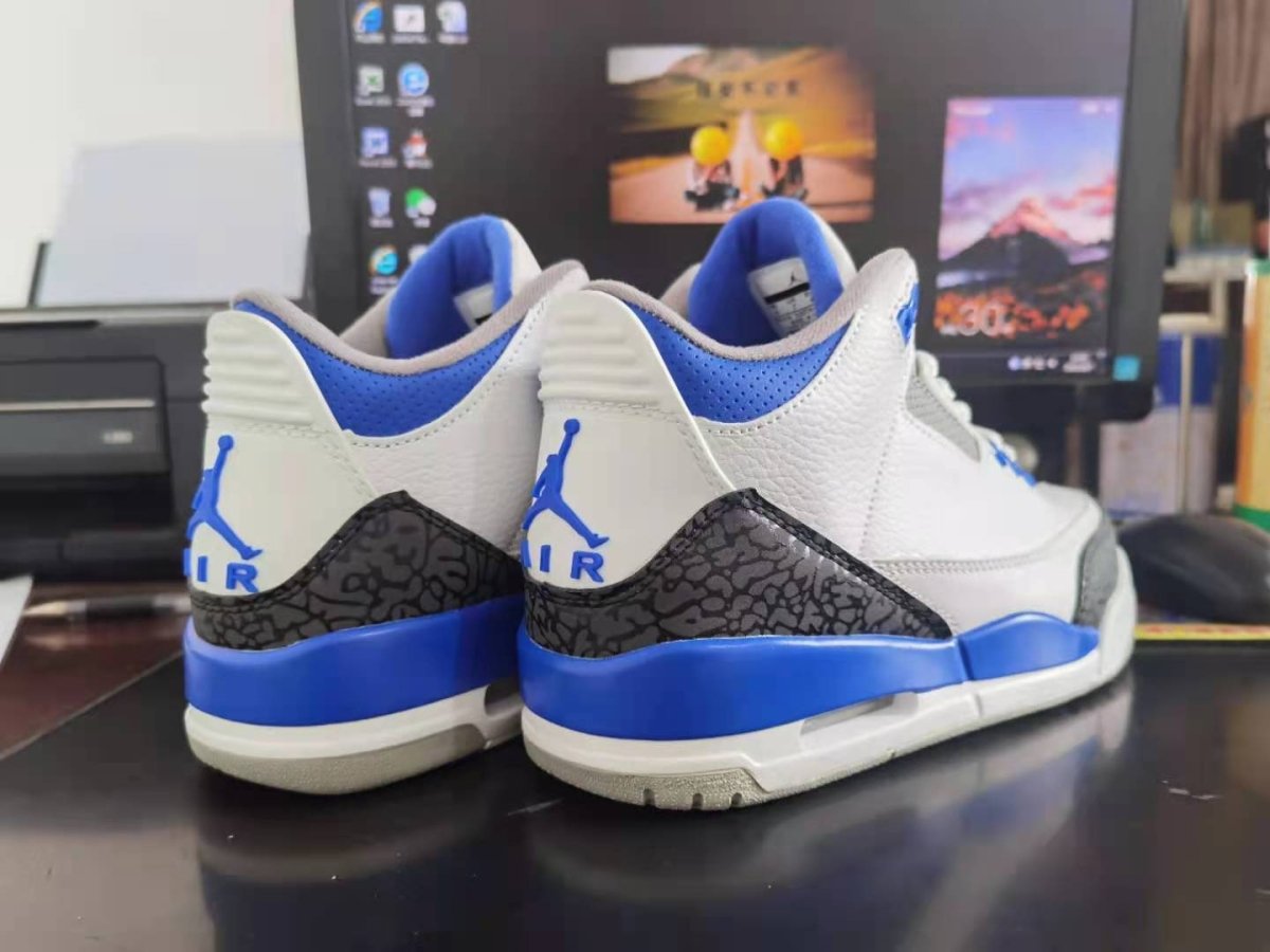 JORDAN 3 RETRO x RACER BLUE - Phantom Kicks