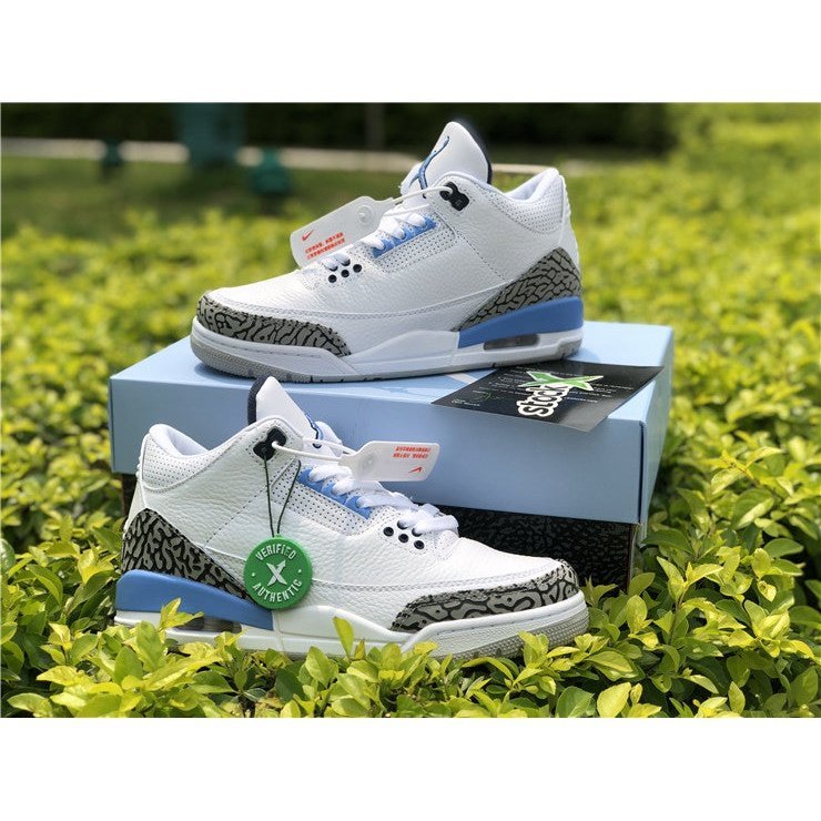 JORDAN 3 RETRO x UNC - Phantom Kicks
