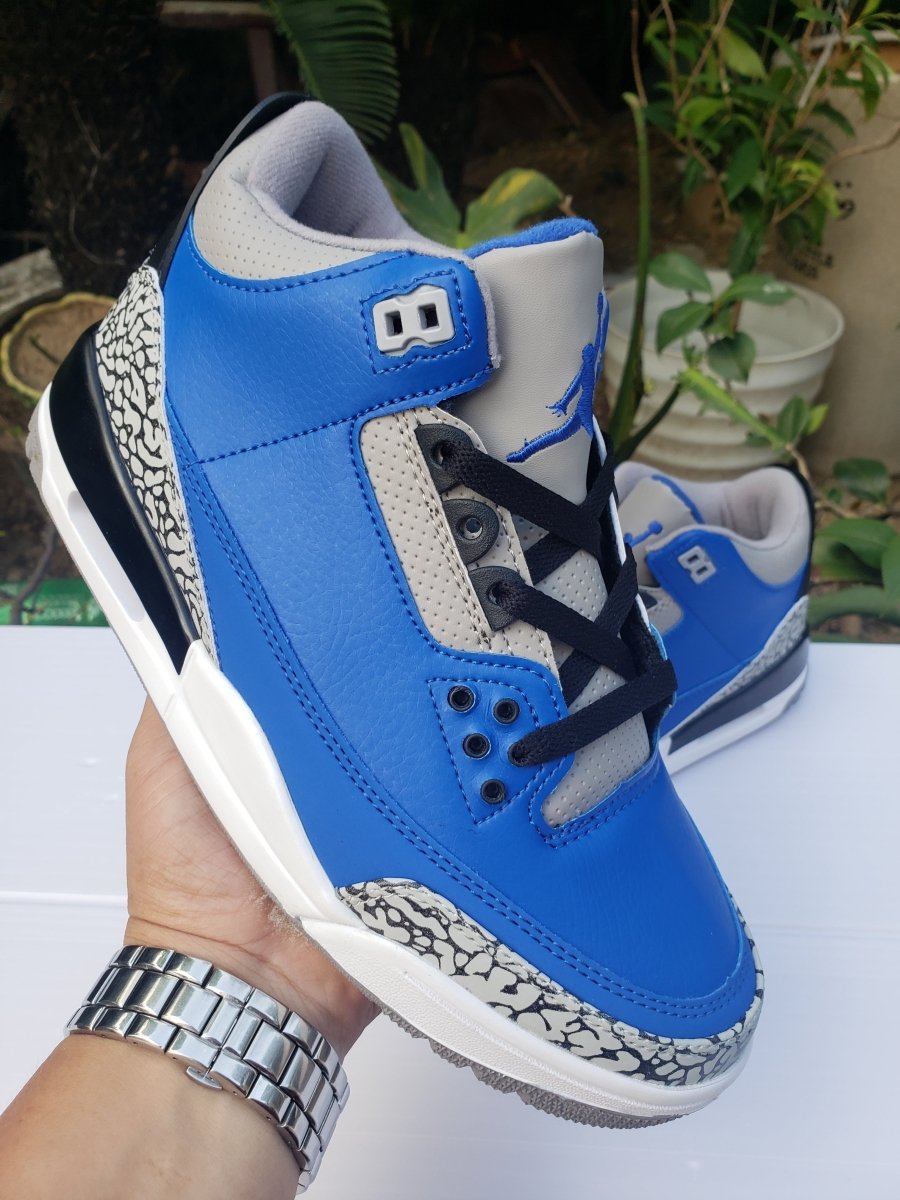 JORDAN 3 RETRO x VARSITY ROYAL CEMENT - Phantom Kicks