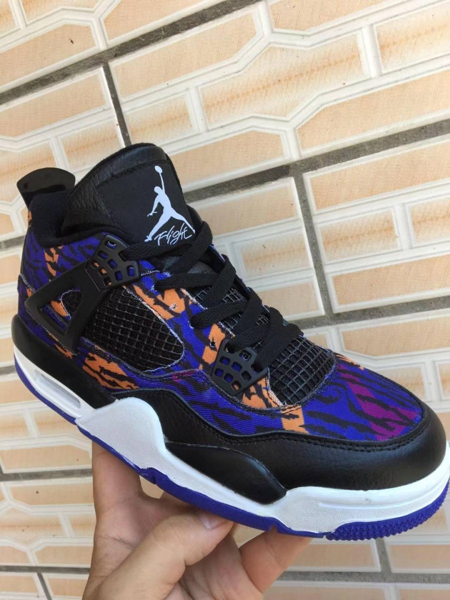 JORDAN 4 x BLACK RUSH VIOLET - Phantom Kicks