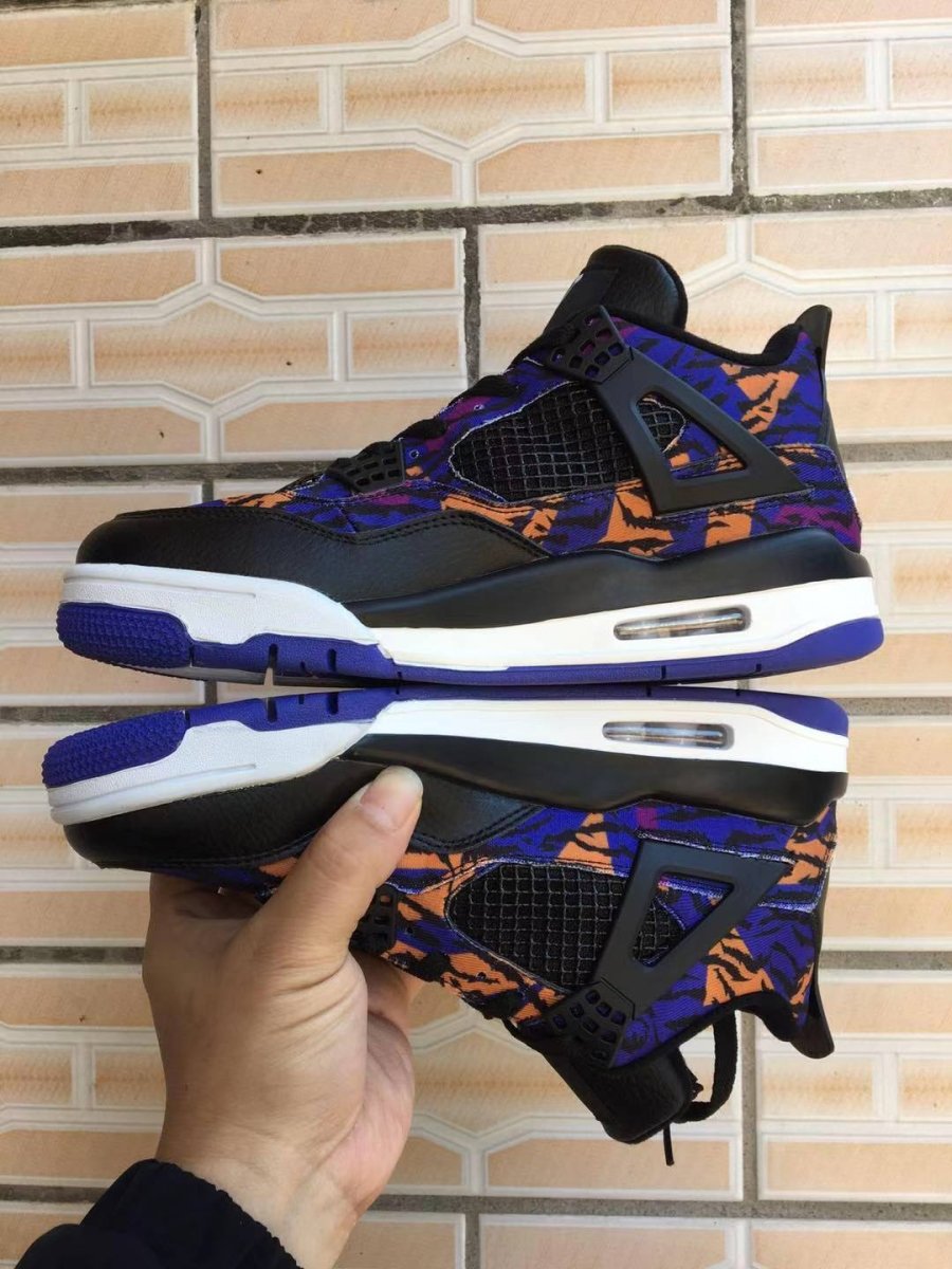 JORDAN 4 x BLACK RUSH VIOLET - Phantom Kicks