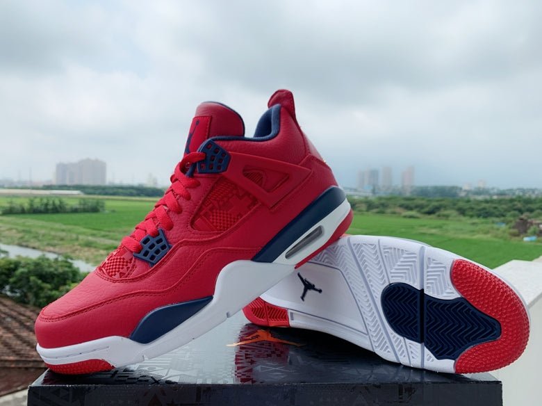 JORDAN 4 x FIBA - Phantom Kicks
